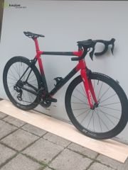 Colnago C64 Karbon Shimano Dura-Ace Di2 11SP -VF 530mm Siyah/Kırmızı Roadbike